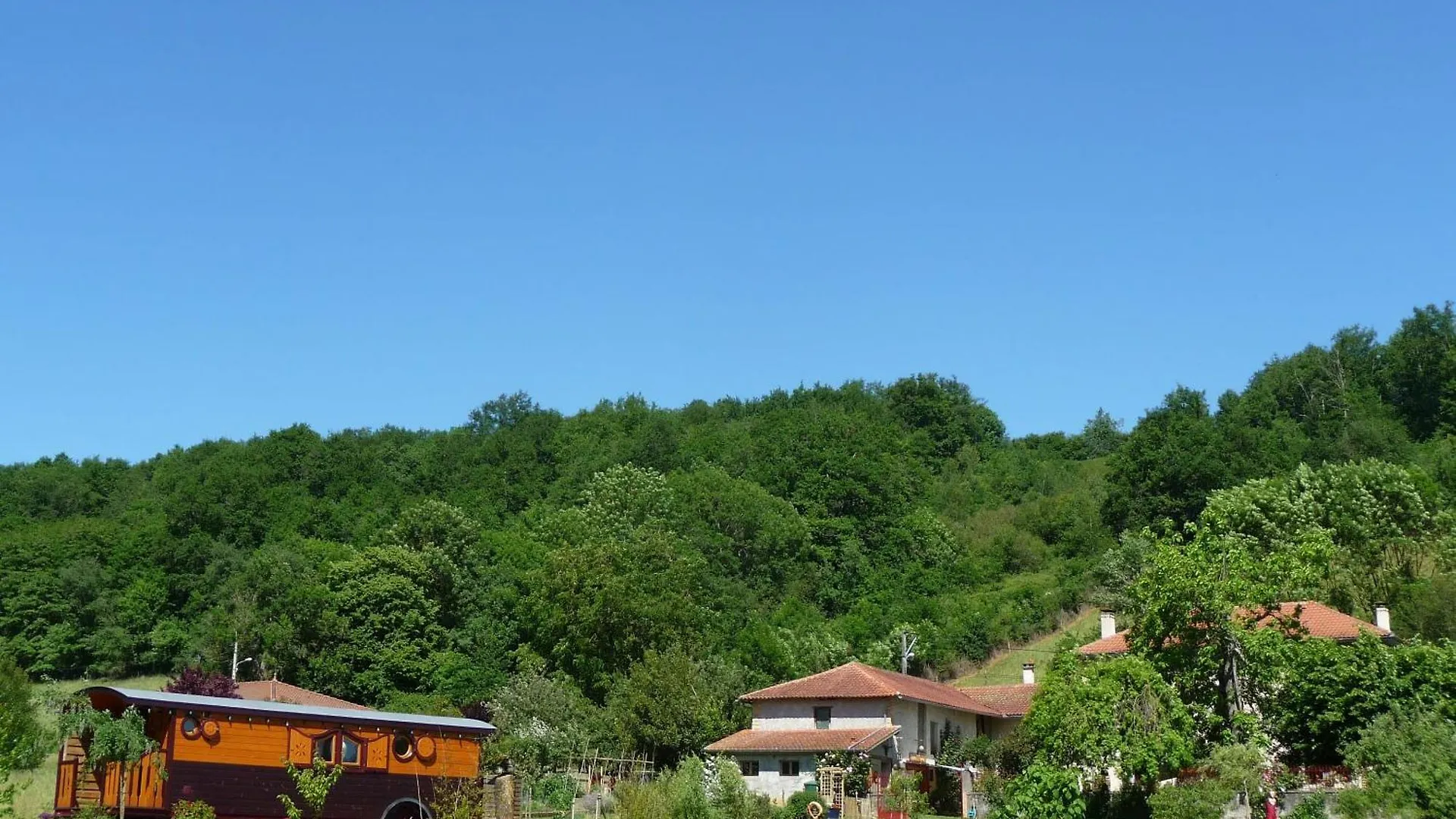Bungalow Charmant Pres De Sedeilhac Avec Jardin Et Terrasse Franquevielle França
